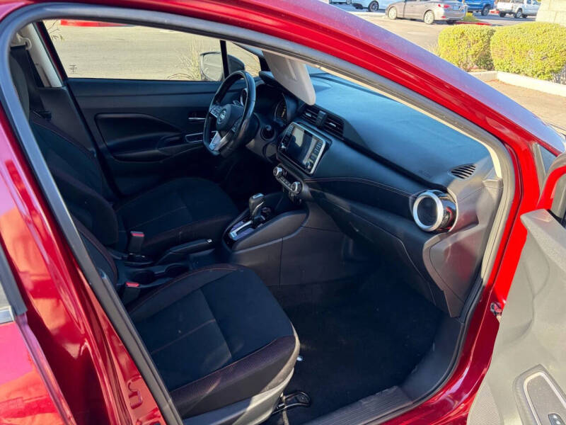 2020 Nissan Versa SR