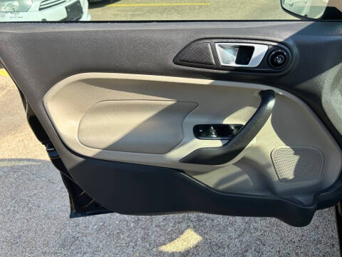 2016 Ford Fiesta SE