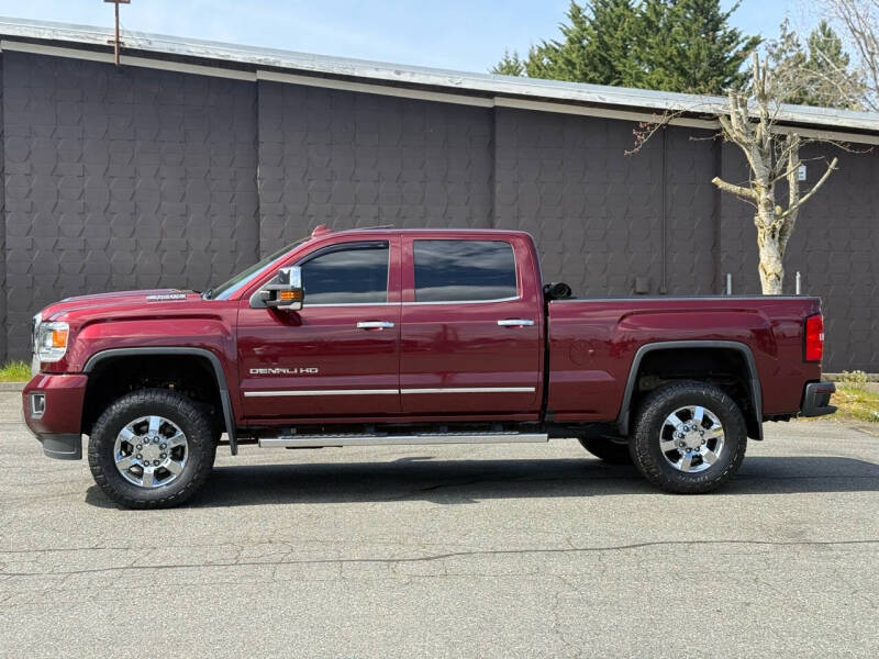 2017 GMC Sierra 3500HD Denali