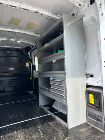 2023 Ford E-Transit