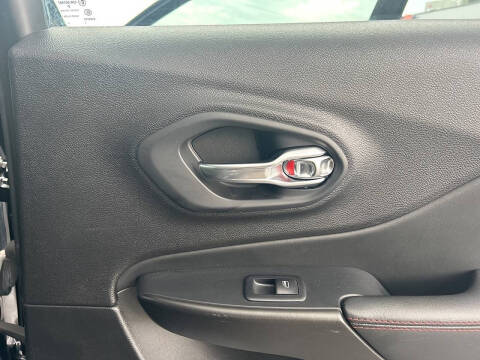 2022 Jeep Cherokee Trailhawk