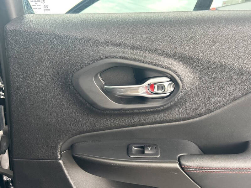 2022 Jeep Cherokee Trailhawk