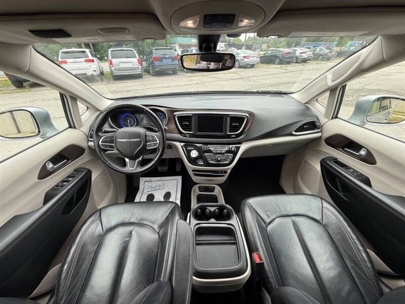 2018 Chrysler Pacifica Touring L