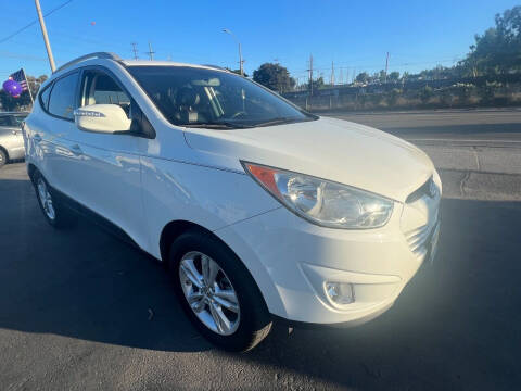 2013 Hyundai Tucson for sale at Bloom Auto Sales in Escondido CA