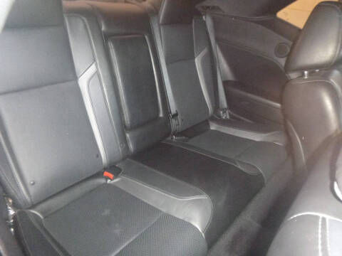 2018 Dodge Challenger SXT Plus