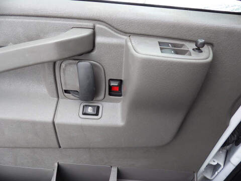 2023 Chevrolet Express 2500