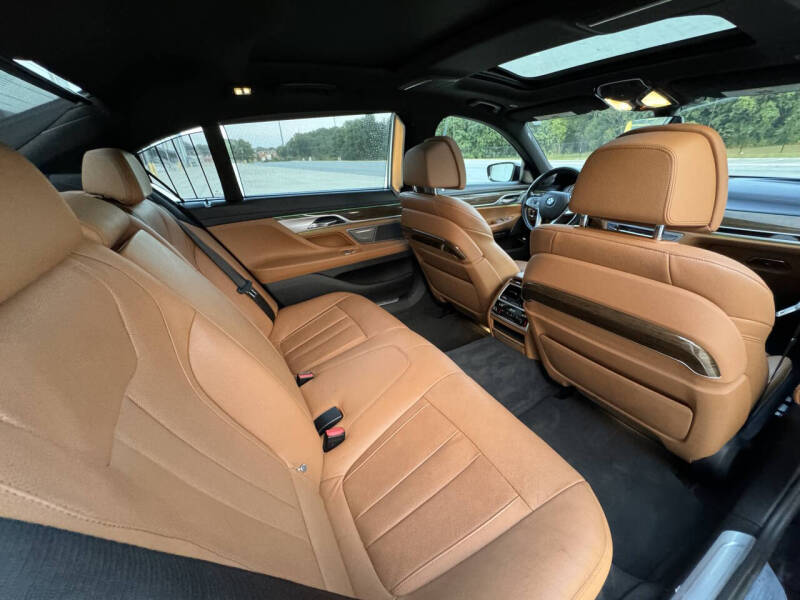 2018 BMW 7 Series 740i