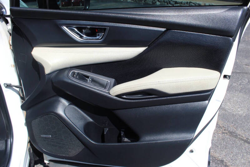 2021 Subaru Ascent Limited 8-Passenger