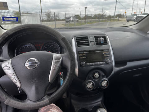 2014 Nissan Versa Note SV