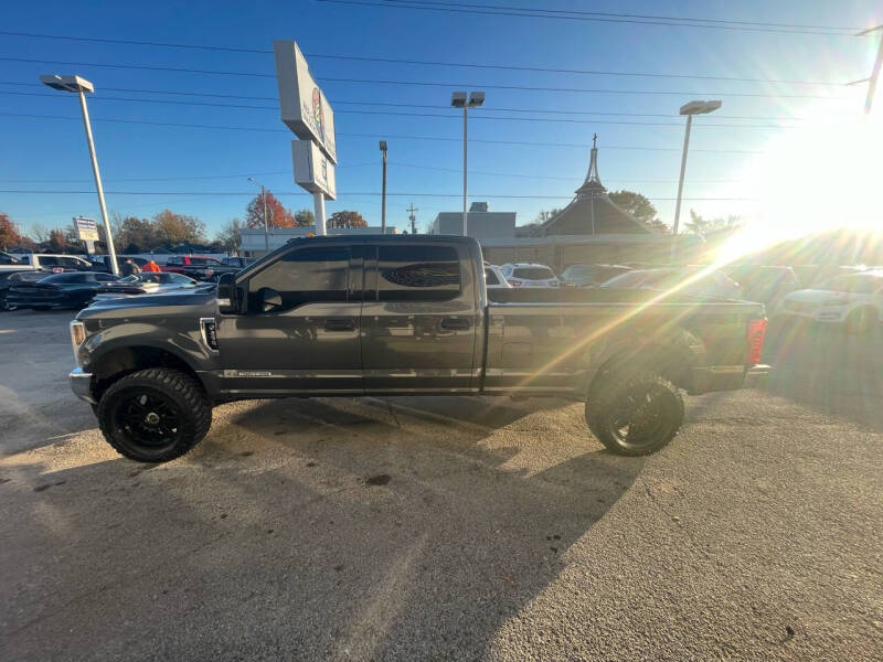 2019 Ford F-250 Super Duty XLT photo 4