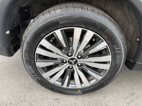 2019 Mitsubishi Outlander ES