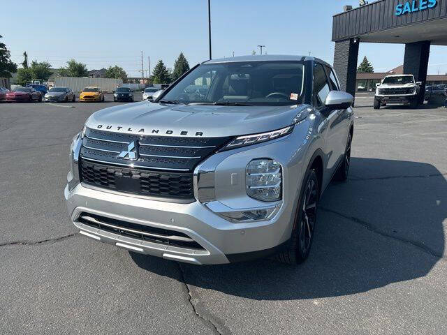 2024 Mitsubishi Outlander for sale at Axio Auto Boise in Boise, ID