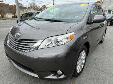 2014 Toyota Sienna XLE 7-Passenger