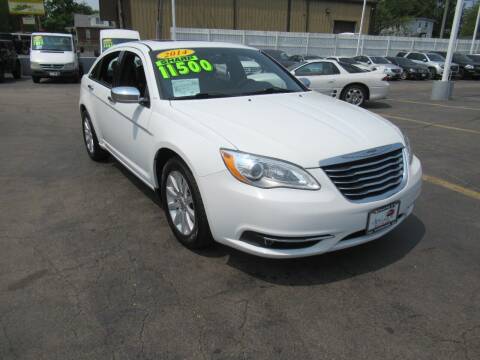 2014 Chrysler 200 for sale at Auto Land Inc in Crest Hill IL