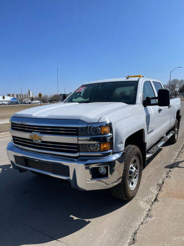 2015 Chevrolet Silverado 2500HD for sale at UNITED AUTO INC in South Sioux City NE