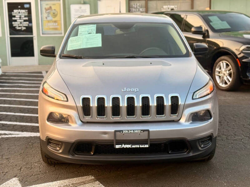2017 Jeep Cherokee Sport