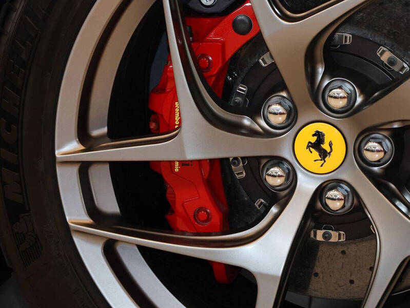 2019 Ferrari 812 Superfast