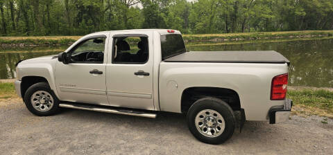 2011 Chevrolet Silverado 1500 for sale at Auto Link Inc. in Spencerport NY