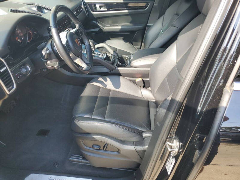 2022 Porsche Cayenne