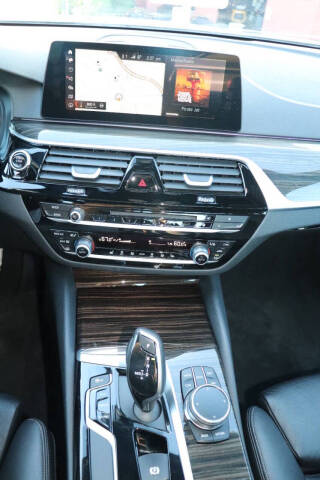 2017 BMW 5 Series 530i