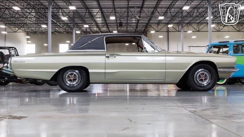 1966 Ford Thunderbird