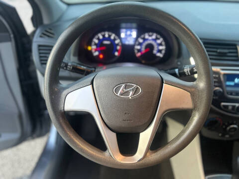 2016 Hyundai Accent SE