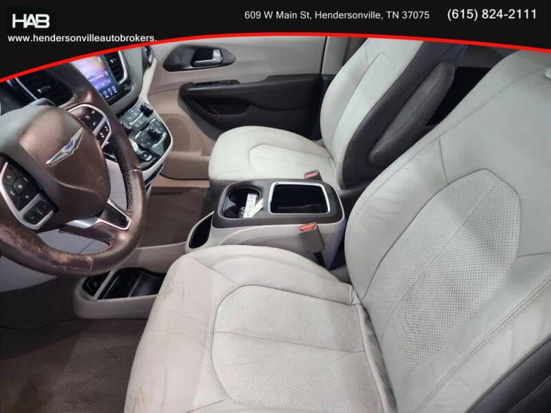 2017 Chrysler Pacifica Touring-L Plus