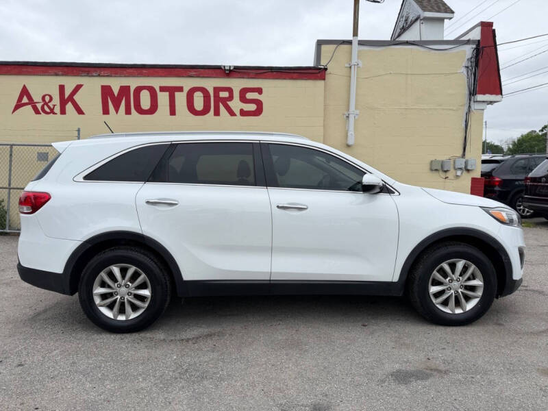 2016 Kia Sorento LX