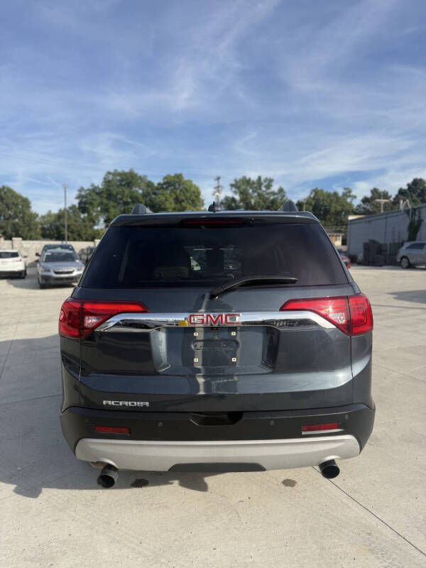 2019 GMC Acadia SLT-1