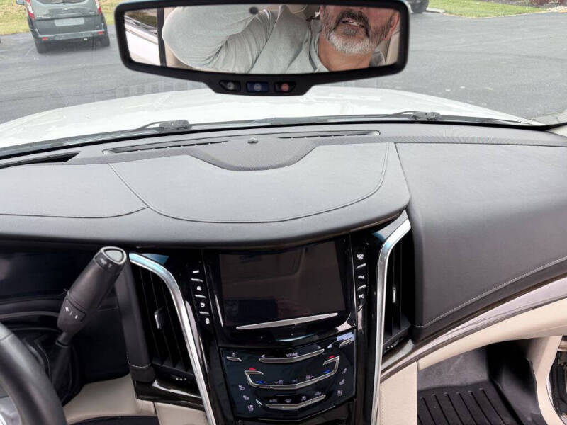 2018 Cadillac Escalade ESV Standard