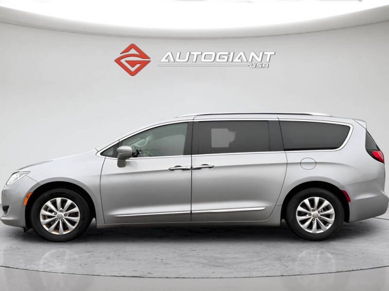 2019 Chrysler Pacifica Touring L