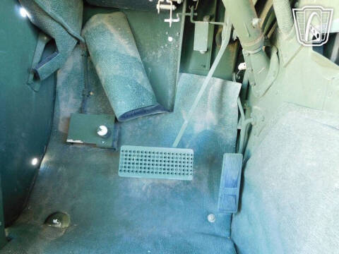 2002 AM General M1123