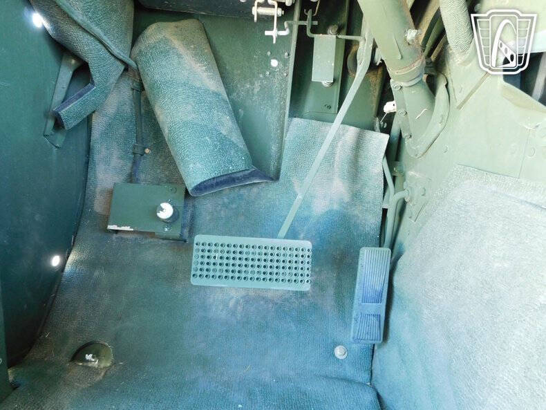 2002 AM General M1123
