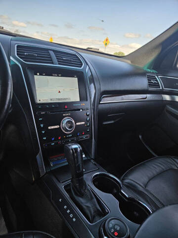 2017 Ford Explorer Platinum