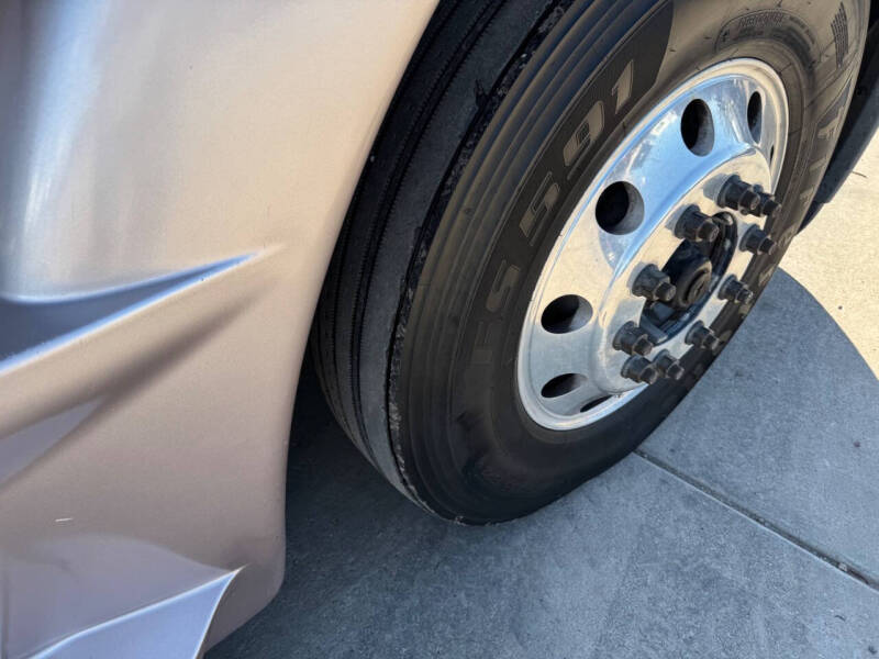 2014 Freightliner Cascadia