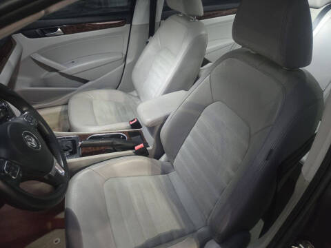 2013 Volkswagen Passat TDI SEL Premium