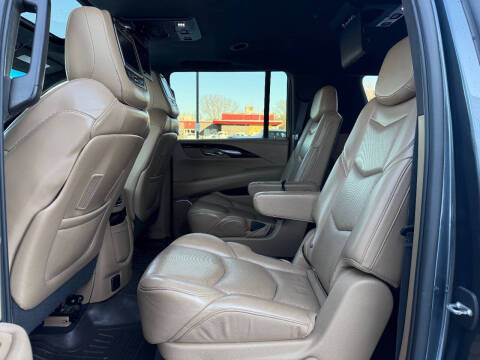 2019 Cadillac Escalade ESV Platinum