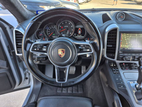2016 Porsche Cayenne GTS