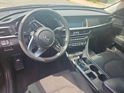 2020 Kia Optima LX