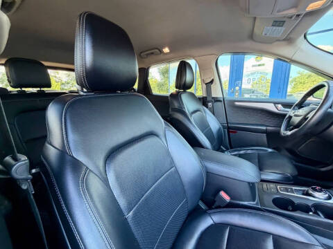 2020 Ford Escape SEL