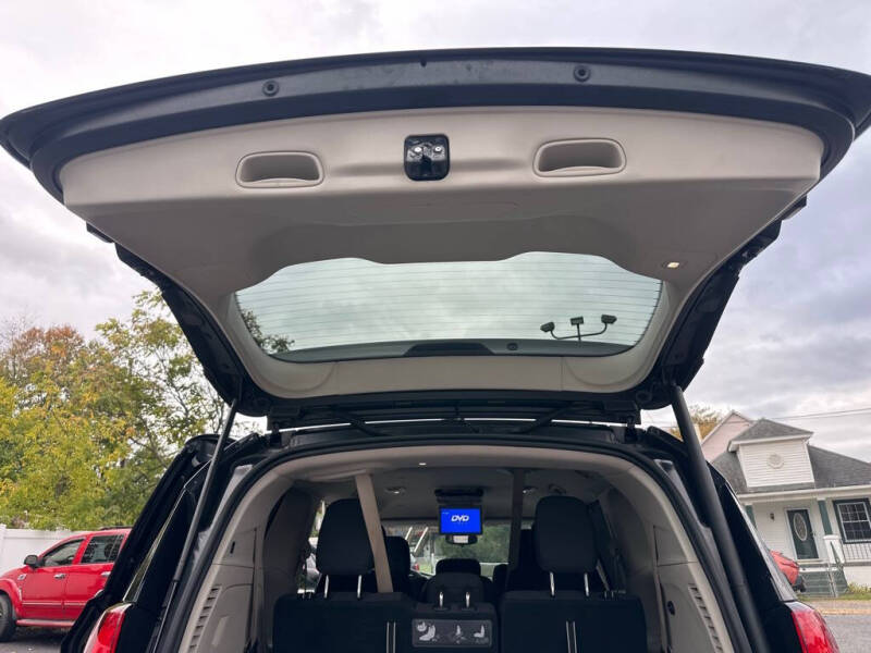 2017 Chrysler Pacifica Touring Plus