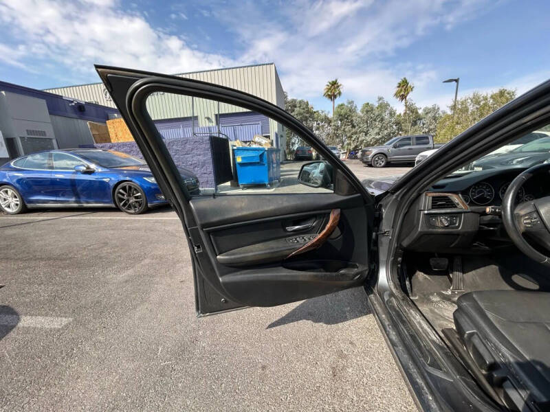 2015 BMW 3 Series 320i xDrive