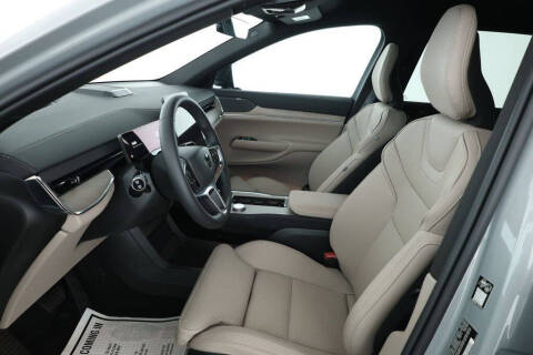 2025 Volvo EX90 Twin Plus 7P