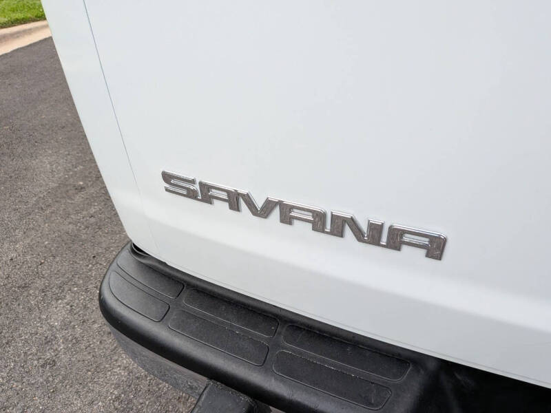 2024 GMC Savana 2500