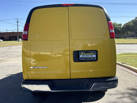 2019 Chevrolet Express 2500