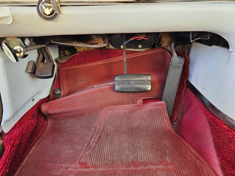 1961 Ford Thunderbird