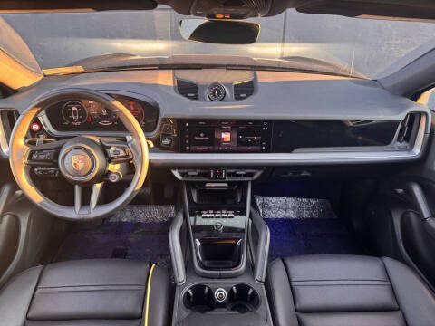 2025 Porsche Cayenne Coupe