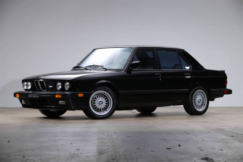 1988 BMW M5