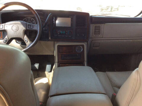 2003 Cadillac Escalade
