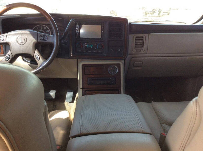2003 Cadillac Escalade